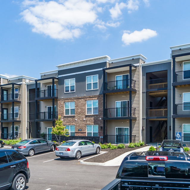 Stafford House - Apartment Outdoor Parking