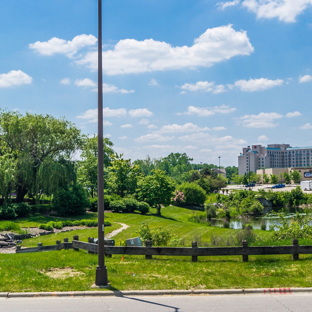 Stafford House - Green Landscape and City View from the Apartment